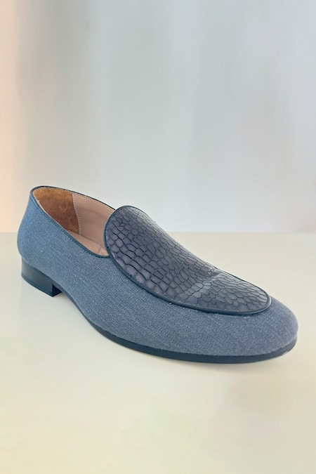 Hilo Design_Blue Textured Avellana Leather Shoes _Online_at_Aza_Fashions