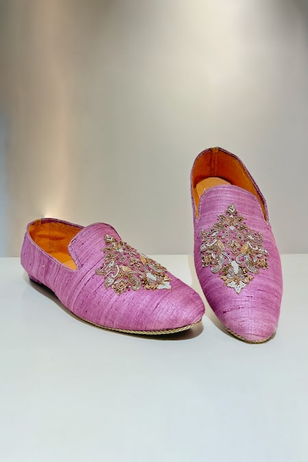 Hilo Design Purple Zardozi Embroidered Tezaa Shoes 