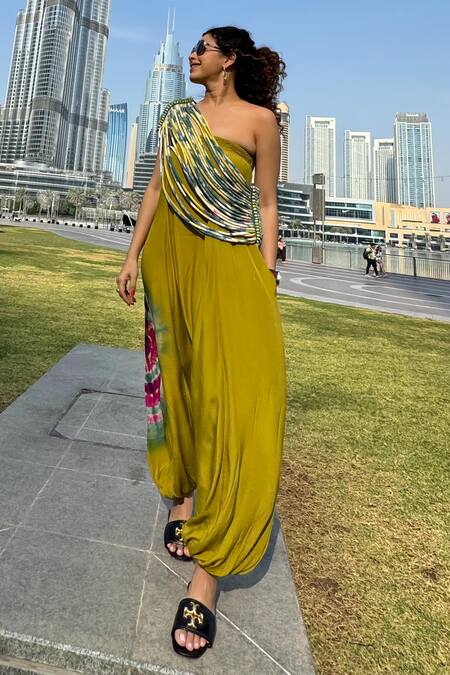 Buy_Babita Malkani_Green Crepe Square Neck Hand Dyed Textured Jumpsuit With Corded Throw 