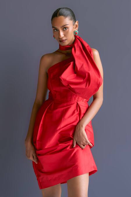 Buy Manika Nanda Red Taffeta Halter Neck Inverted Pleat Column Dress With Belt Online at Aza Fashions Buy_Manika Nanda_Red Taffeta Halter Neck Inverted Pleat Column Dress With Belt _Online_at_Aza_Fashions