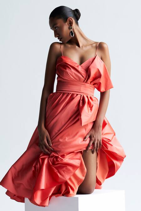 Buy Manika Nanda Peach Taffeta Solid Sweetheart Neck Pleated Flare Midi Dress With Belt Buy_Manika Nanda_Peach Taffeta Solid Sweetheart Neck Pleated Flare Midi Dress With Belt