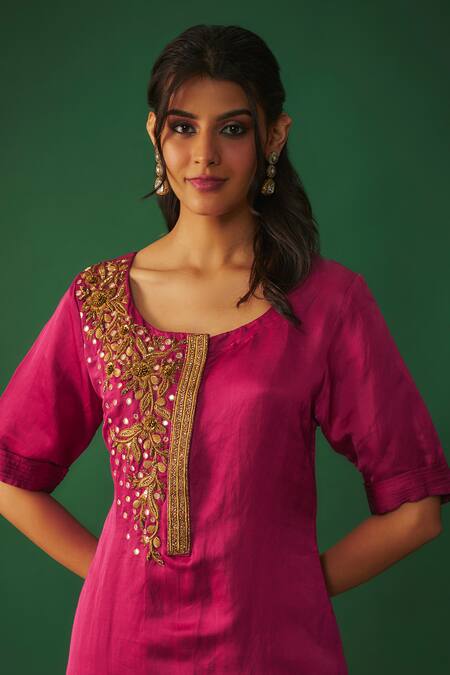 Buy_Mehak Murpana_Magenta Satin, Linen Zari, Embroidery Floral Pattern Kurta And Flared Pant Set _Online_at_Aza_Fashions