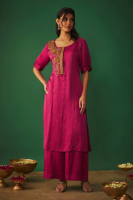 Shop_Mehak Murpana_Magenta Satin, Linen Zari, Embroidery Floral Pattern Kurta And Flared Pant Set _Online_at_Aza_Fashions