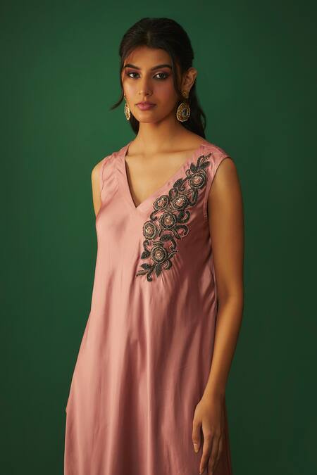 Mehak Murpana Pink Silk, Satin Zari Zardozi Placement Embroidered Kurta And Flared Pant Set Online at Aza Fashions Mehak Murpana_Pink Silk, Satin Zari Zardozi Placement Embroidered Kurta And Flared Pant Set _Online_at_Aza_Fashions