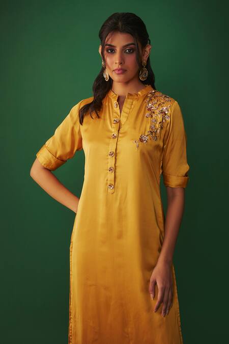 Mehak Murpana Yellow Silk, Satin Mirrors Mandarin Collar Mukaish Work Kurta And Pant Set at Aza Fashions Mehak Murpana_Yellow Silk, Satin Mirrors Mandarin Collar Mukaish Work Kurta And Pant Set _at_Aza_Fashions
