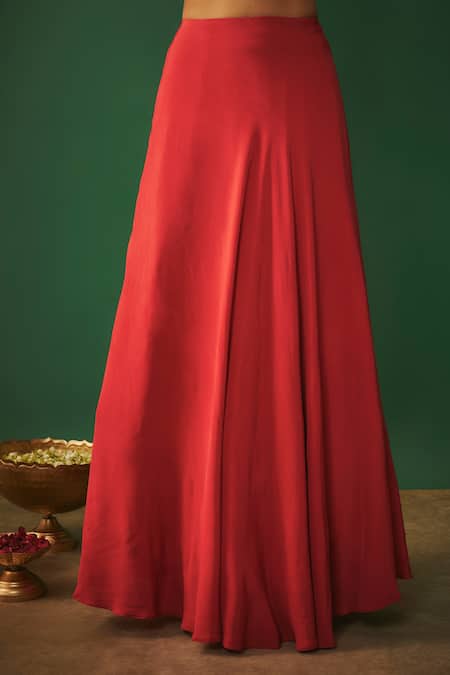 Mehak Murpana_Red Organza, Crepe Embroidery Round Neck Cape Lehenga Set _Online_at_Aza_Fashions