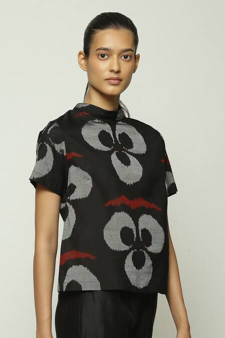 Buy_Abraham And Thakore_Black Silk, Cotton High Neck Ikat Ottoman Moon Print Top _Online_at_Aza_Fashions
