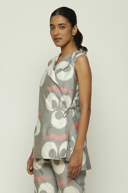 Buy Abraham And Thakore Grey Silk, Cotton Collared Moon Pattern Overlap Top Online at Aza Fashions Buy_Abraham And Thakore_Grey Silk, Cotton Collared Moon Pattern Overlap Top_Online_at_Aza_Fashions