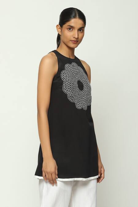 Buy Abraham And Thakore Black Silk, Crepe Sequins Halter Neck Circlet Bloom Embroidered Tunic Online at Aza Fashions Buy_Abraham And Thakore_Black Silk, Crepe Sequins Halter Neck Circlet Bloom Embroidered Tunic_Online_at_Aza_Fashions