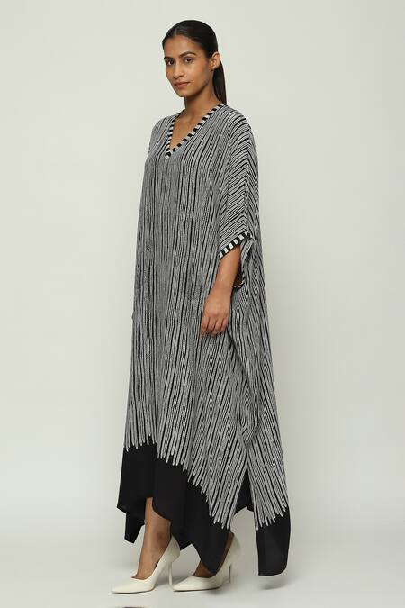 Abraham And Thakore_Black Silk, Crepe Embroidery V-neck Crewel Print Kaftan_Online_at_Aza_Fashions