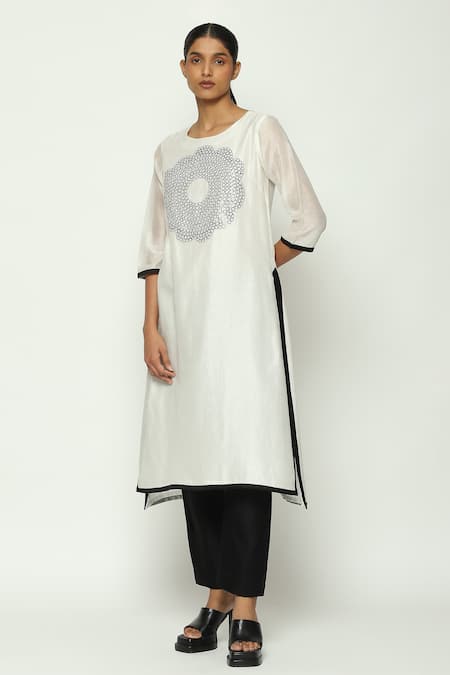 Abraham & Thakore Sequin Circlet Flora Embroidered Kurta 