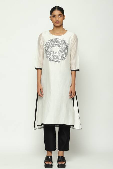 Abraham And Thakore Ivory Chanderi Sequins Round Neck Circlet Flora Embroidered Kurta Online at Aza Fashions Abraham And Thakore_Ivory Chanderi Sequins Round Neck Circlet Flora Embroidered Kurta_Online_at_Aza_Fashions