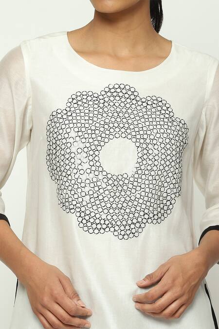 Abraham And Thakore Ivory Chanderi Sequins Round Neck Circlet Flora Embroidered Kurta at Aza Fashions Abraham And Thakore_Ivory Chanderi Sequins Round Neck Circlet Flora Embroidered Kurta_at_Aza_Fashions