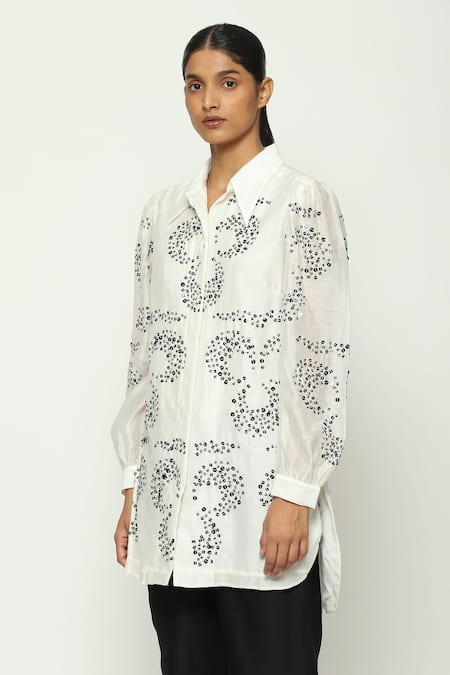 Abraham And Thakore Ivory Chanderi Sequins Collared Ottoman Turkish Clover Embellished Shirt at Aza Fashions Abraham And Thakore_Ivory Chanderi Sequins Collared Ottoman Turkish Clover Embellished Shirt _at_Aza_Fashions