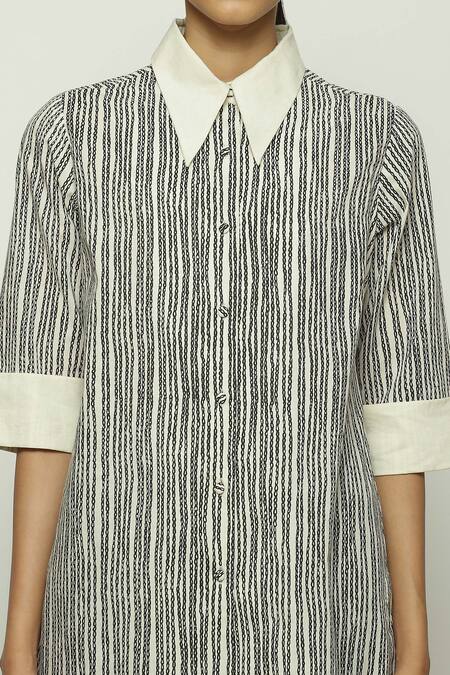 Abraham And Thakore Black Cotton Embroidery Collared Crewel Print Elbow Sleeves Shirt at Aza Fashions Abraham And Thakore_Black Cotton Embroidery Collared Crewel Print Elbow Sleeves Shirt _at_Aza_Fashions