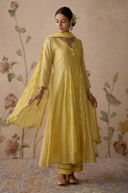 Kritika Dawar_Yellow Chanderi, Cotton Sequins, Embroidery Split V-neck Kurta Set _at_Aza_Fashions
