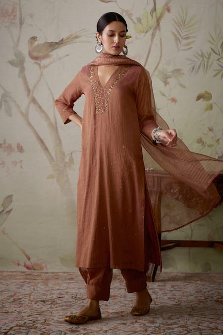 Kritika Dawar Sequin Hand Embroidered Kurta Set 