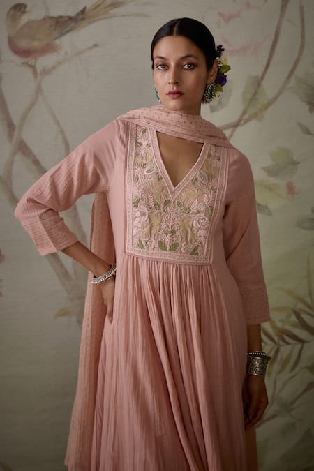 Kritika Dawar_Pink Chanderi, Cotton Embroidery, Lace V-neck Leaf Hand Yoke Kurta Set _at_Aza_Fashions