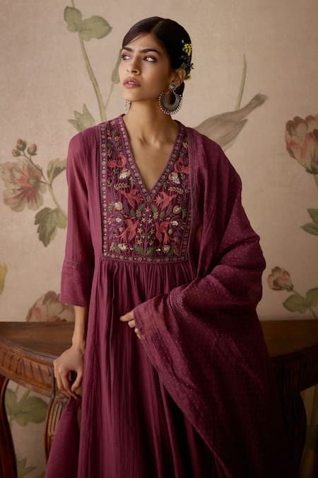 Buy Kritika Dawar Wine Chanderi, Cotton Embroidery, Lace V-neck Hand Yoke Kurta Set Online at Aza Fashions Buy_Kritika Dawar_Wine Chanderi, Cotton Embroidery, Lace V-neck Hand Yoke Kurta Set _Online_at_Aza_Fashions