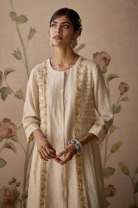 Shop_Kritika Dawar_Ivory Chanderi Embroidery Round Neck Pintucked Kurta And Dhoti Pant Set _Online_at_Aza_Fashions