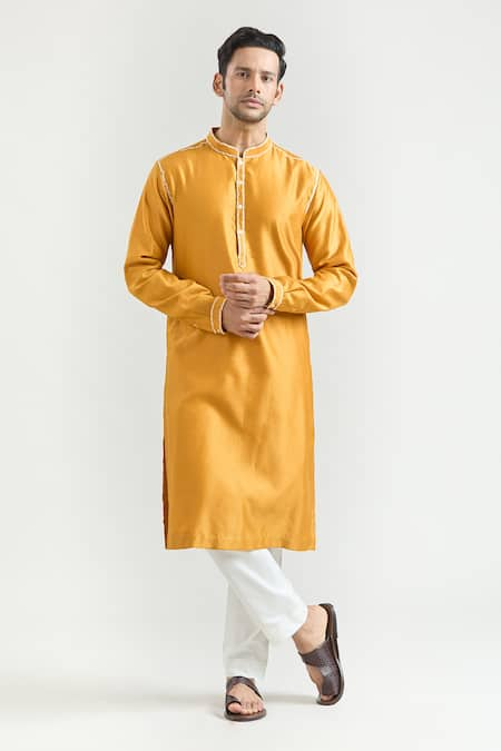 Countrymade Placed Thread Work Kurta Set 