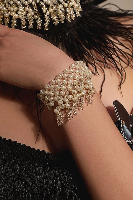 HOUSE OF D"ORO White Pearl Solstice Bracelet 