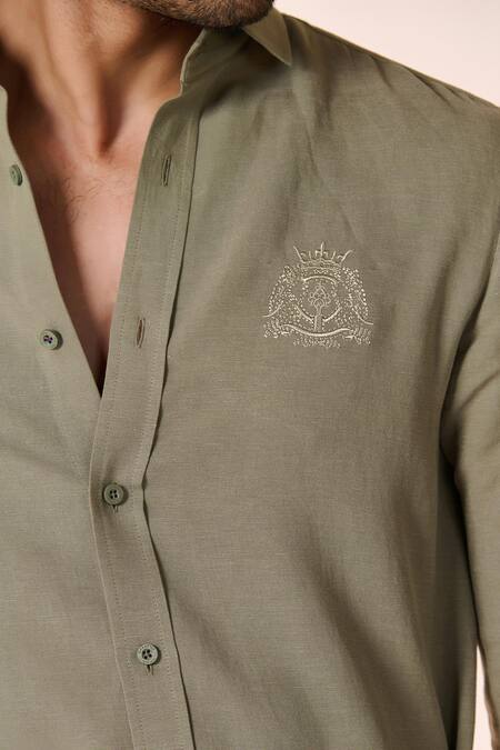 S&N By Shantnu Nikhil Green Linen, Rayon Embroidery Solid Collared Shirt Online at Aza Fashions S&N By Shantnu Nikhil_Green Linen, Rayon Embroidery Solid Collared Shirt_Online_at_Aza_Fashions