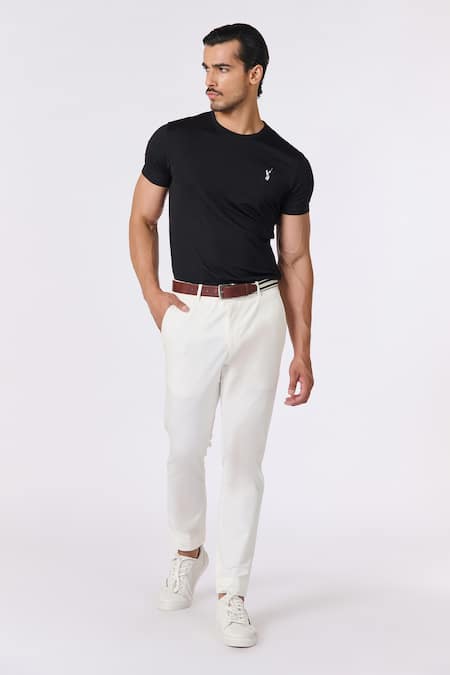 S&N by Shantnu Nikhil Solid Round Neck T-Shirt 