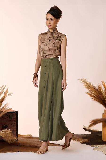 S&N By Shantnu Nikhil Green Lycra Plain Wrapped Skirt at Aza Fashions S&N By Shantnu Nikhil_Green Lycra Plain Wrapped Skirt_at_Aza_Fashions