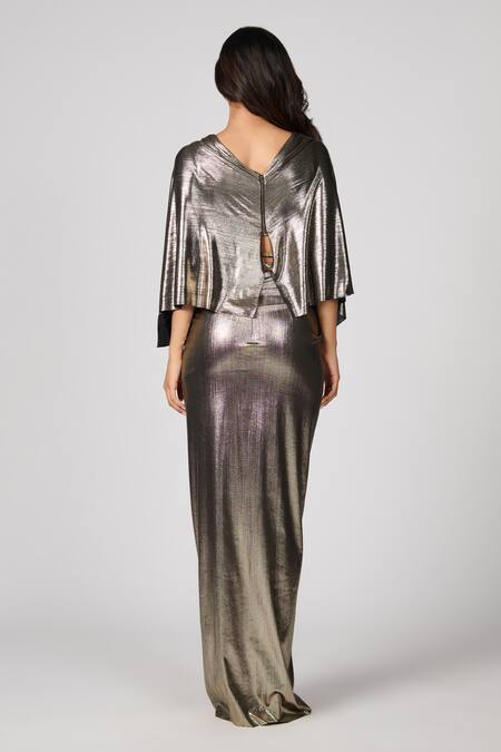 Shop S&N By Shantnu Nikhil Grey Lurex V-neck Metallic Cropped Top at Aza Fashions Shop_S&N By Shantnu Nikhil_Grey Lurex V-neck Metallic Cropped Top_at_Aza_Fashions
