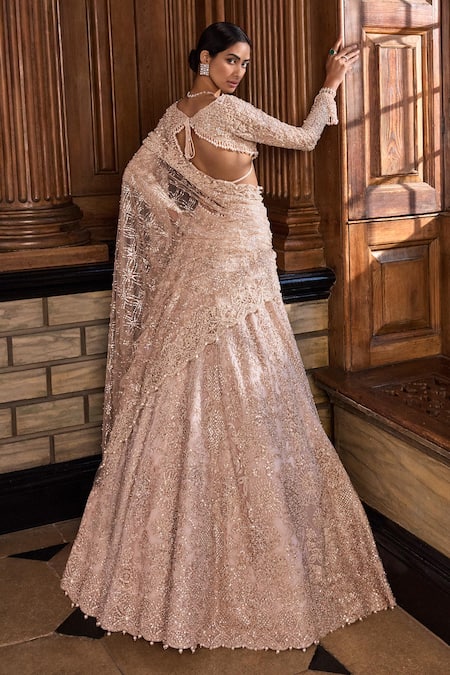 Seema Gujral Rose Gold Net Pearls, Sequins, Embroidery Sweetheart Thread Bridal Lehenga Set Online at Aza Fashions Seema Gujral_Rose Gold Net Pearls, Sequins, Embroidery Sweetheart Thread Bridal Lehenga Set _Online_at_Aza_Fashions