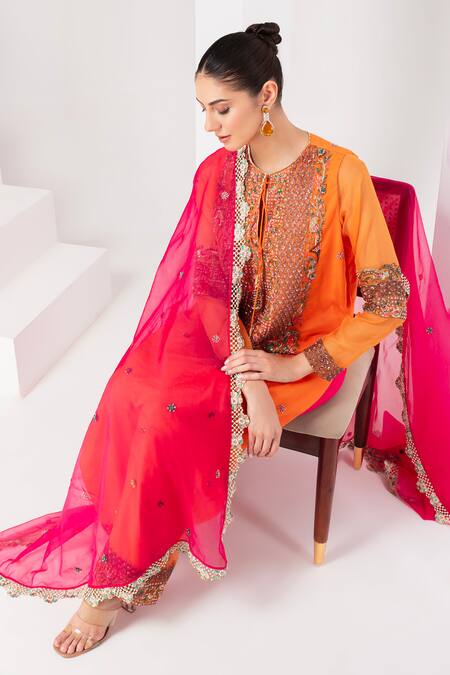 Shop Akara Orange Organza, Lycra Sequins, Embroidery Mughal Fleur Yoke Kurta Set Shop_Akara_Orange Organza, Lycra Sequins, Embroidery Mughal Fleur Yoke Kurta Set