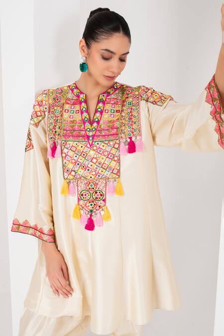 Buy Akara Ivory Taffeta, Silk Mirrors, Sequins, Pearls, And Yoke Kurta With Salwar Buy_Akara_Ivory Taffeta, Silk Mirrors, Sequins, Pearls, And Yoke Kurta With Salwar