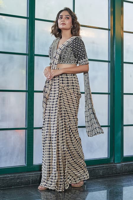 SAYISHA Geometric Print Pre-Draped Saree With Blouse 