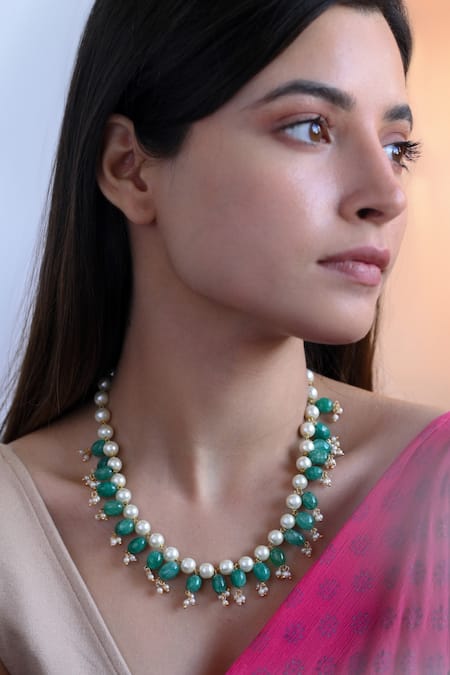 Do Taara Pearls Embellished Necklace 