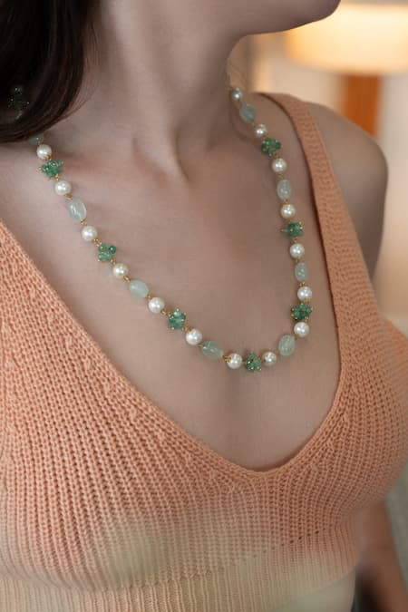 Do Taara Embellished Necklace 