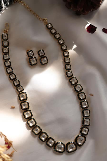 Shop Do Taara Green Diamonds, Stones Polki Embellished Necklace Set at Aza Fashions Shop_Do Taara_Green Diamonds, Stones Polki Embellished Necklace Set _at_Aza_Fashions