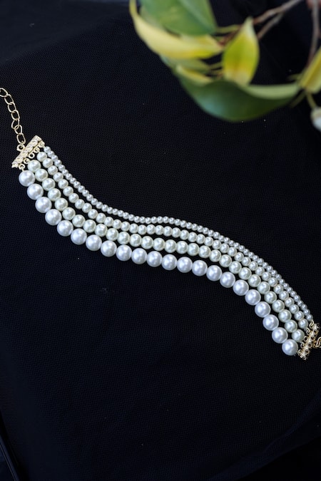 Shop_Do Taara_White Pearl Embellished Choker _at_Aza_Fashions