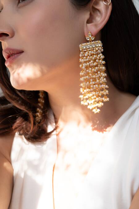 Do Taara Gold Plated Gota Patti, Pearls Gulbahar Kundan And Shell Embellished Danglers Online at Aza Fashions Do Taara_Gold Plated Gota Patti, Pearls Gulbahar Kundan And Shell Embellished Danglers _Online_at_Aza_Fashions