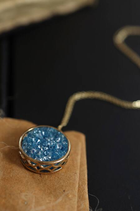 Do Taara Blue Natural Stone Embellished Pendant Necklace Online at Aza Fashions Do Taara_Blue Natural Stone Embellished Pendant Necklace _Online_at_Aza_Fashions