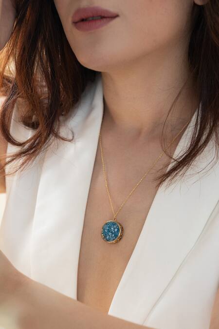 Buy Do Taara Blue Natural Stone Embellished Pendant Necklace Online at Aza Fashions Buy_Do Taara_Blue Natural Stone Embellished Pendant Necklace _Online_at_Aza_Fashions