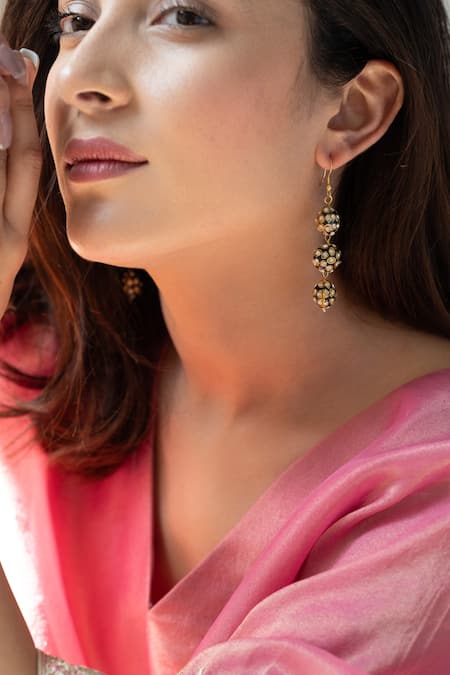 Do Taara Pearl Embellished Enamelled Earrings 