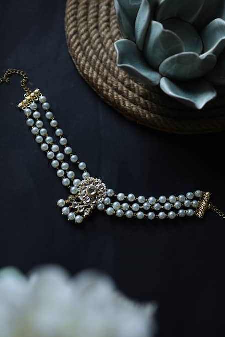 Shop_Do Taara_Gold Plated Pearls Kundan Stone Studded Choker _at_Aza_Fashions
