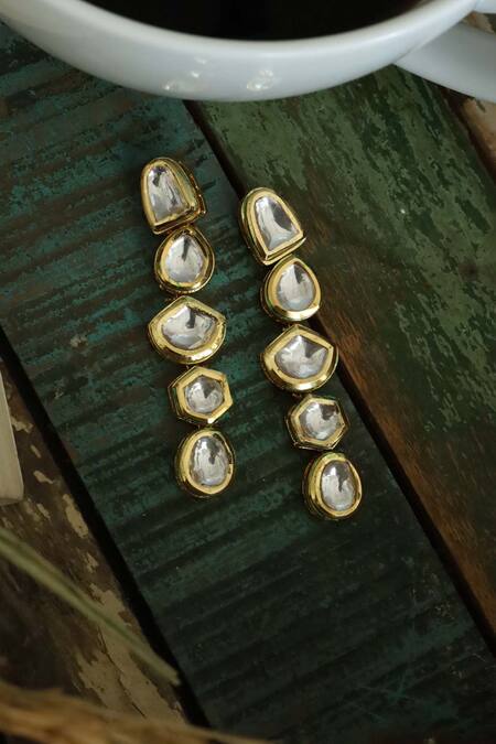 Shop_Do Taara_Gold Plated Stones, Diamonds Kundan Studded Earrings _at_Aza_Fashions