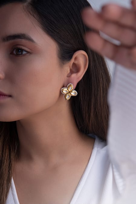 Do Taara Kundan Stone Floral Stud Earrings 