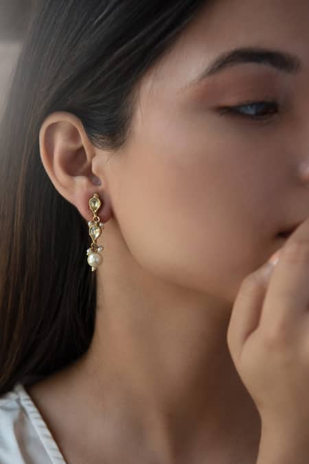 Do Taara Drop Stone Studded Earrings 