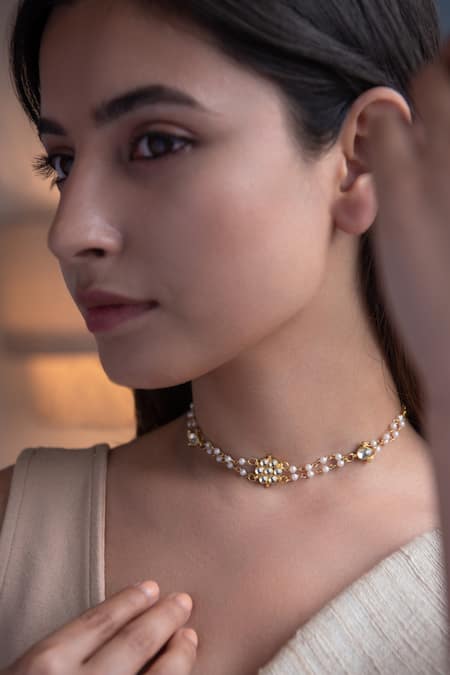 Do Taara Stone Studded Pearl Choker 