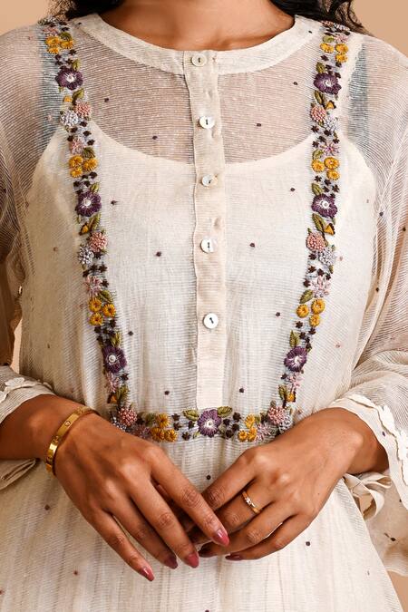 Buy Mityan Ivory Jute Silk Hand Embroidered Polka Dots Bryony Asymmetric Tunic With Inner Online at Aza Fashions Buy_Mityan_Ivory Jute Silk Hand Embroidered Polka Dots Bryony Asymmetric Tunic With Inner _Online_at_Aza_Fashions