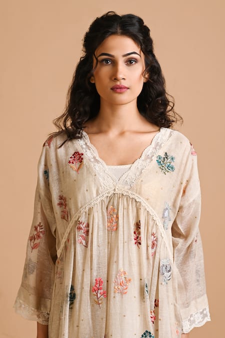 Mityan Ivory Embroidery V-neck Dragon Plant Dress With Inner Online at Aza Fashions Mityan_Ivory Embroidery V-neck Dragon Plant Dress With Inner _Online_at_Aza_Fashions