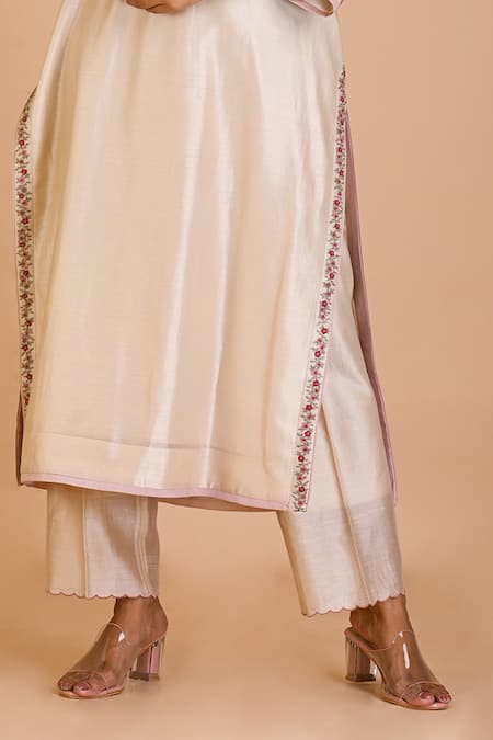 Mityan Ivory Silk, Chanderi Embroidery V-neck Ivy Floral Tunic And Pant Set Online at Aza Fashions Mityan_Ivory Silk, Chanderi Embroidery V-neck Ivy Floral Tunic And Pant Set _Online_at_Aza_Fashions